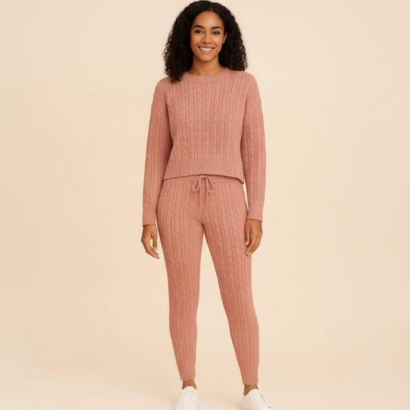 Pants - NWT, DUSTY, Stylish Pink Knit Sweater and Pants Set. Size: S - M.